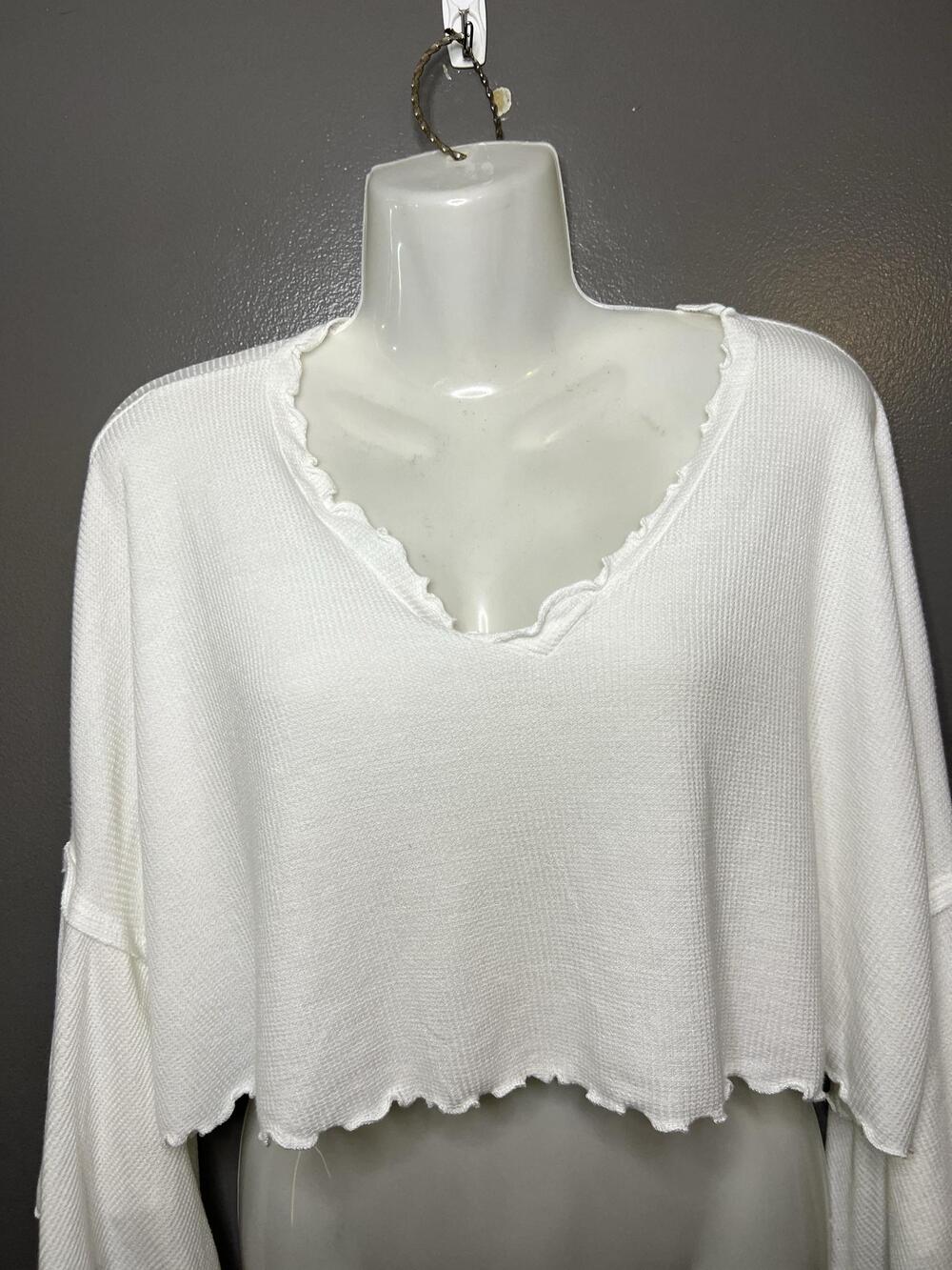 Altar'd State Blouse Womens XS White Ruffle Lettuce Hem Bell Sleeve Crop Top